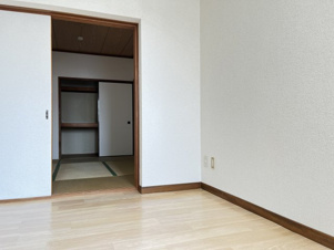 グランド・メゾン末広【寝室】