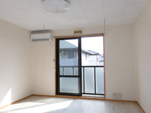 フルールエイコ【居間・リビング】