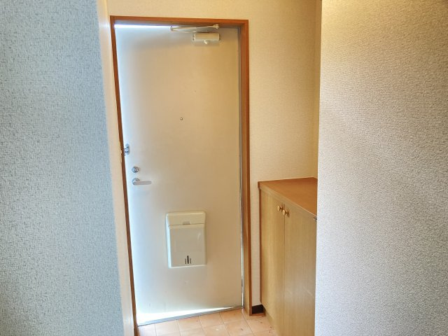 サンライフ青柳【玄関】