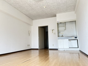 アットワークビル【寝室】