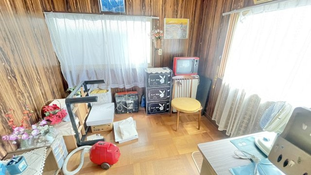 甲府市下飯田3丁目 中古戸建【洋室】