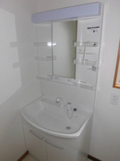 三ツ割３丁目中古住宅【洗面所】
