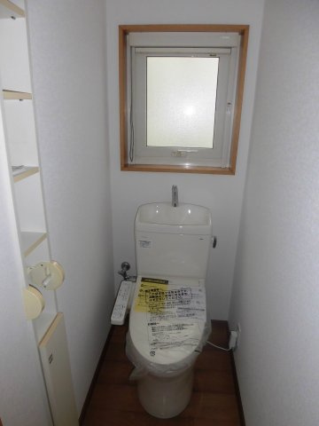 三ツ割３丁目中古住宅【トイレ】