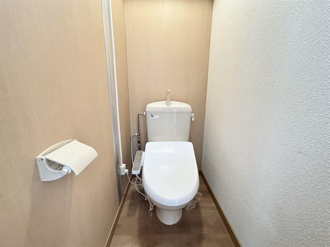 清潔感のあるトイレ空間♪