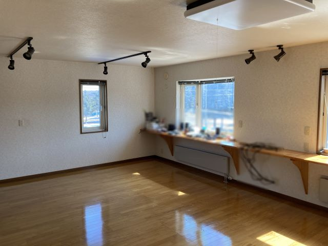 西１７条南５丁目【洋室】