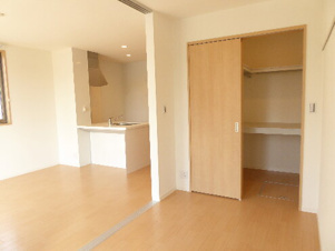 シャーメゾンＡｎｇｅ(アンジュ) Ｂ棟【収納】