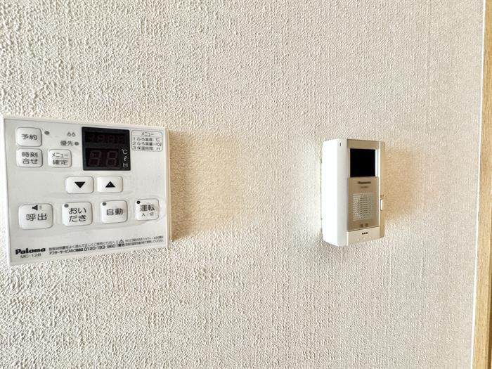 ＴＶインターホン付きで来客時も安心です☆