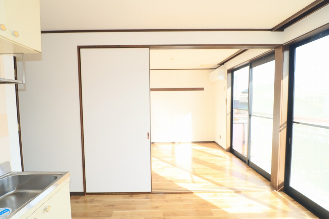 ヴァンベール富沢Ⅱ【その他】仕切り戸を閉めれば独立したお部屋