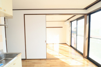 ヴァンベール富沢Ⅱ【その他】仕切り戸を閉めれば独立したお部屋