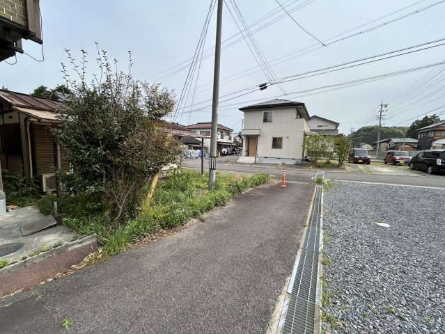可児市兼山の売地【前面道路含む現地写真】