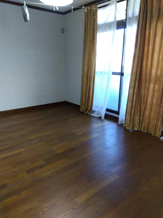鳥取市北園2丁目戸建て【洋室】