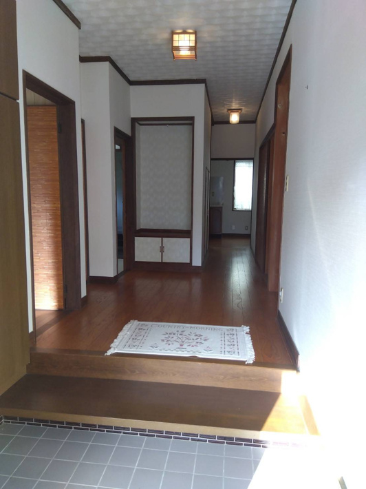 鳥取市北園2丁目戸建て【玄関】