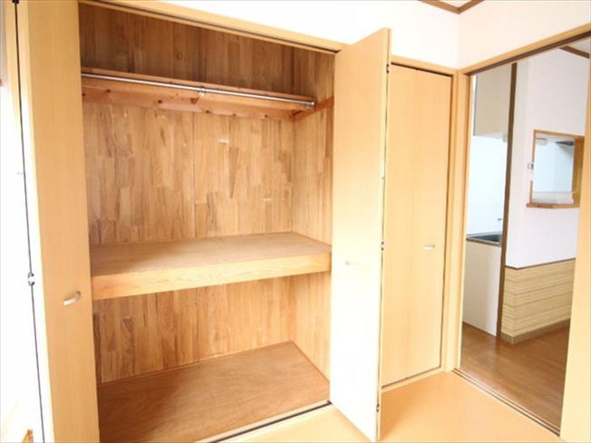 各部屋に収納付き！