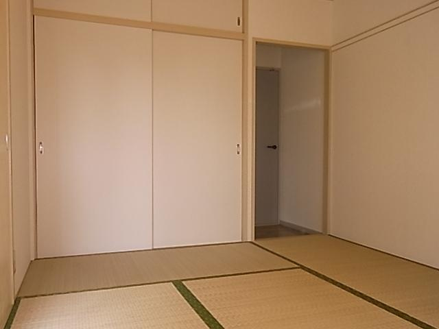 押入れあります。