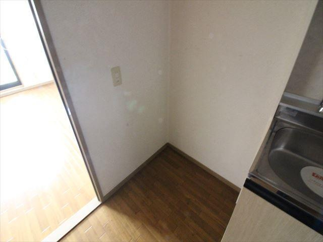 冷蔵庫置場