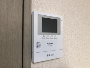 ＬＡＨＡＩＮＡ【内装】カメラ付インターホン
