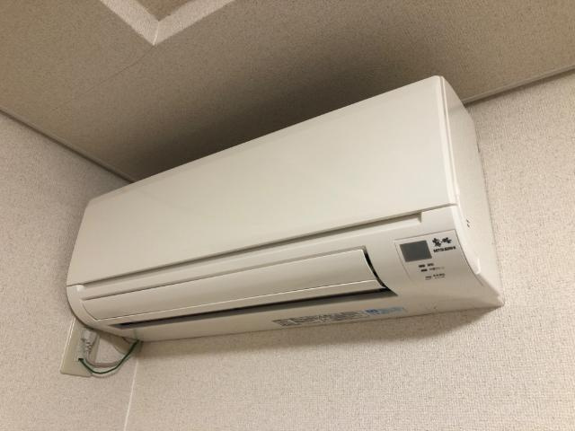 ＬＡＨＡＩＮＡ【設備】エアコン