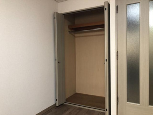 ＬＡＨＡＩＮＡ【収納】クローゼット