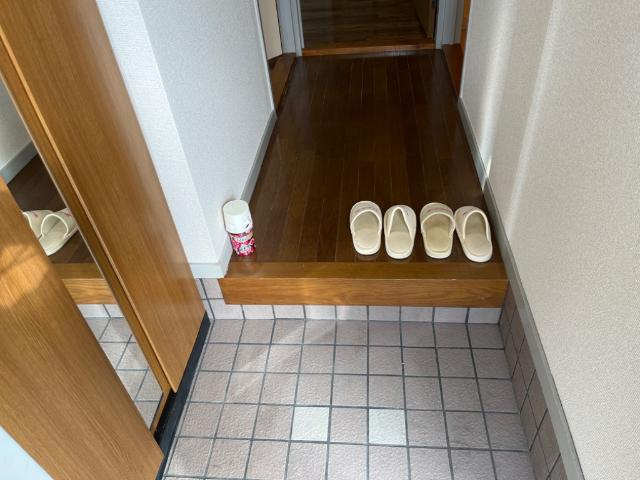 クィーンズコートＢ棟【玄関】玄関