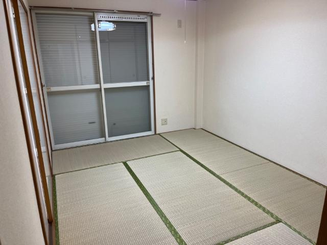 クィーンズコートＢ棟【内装】和室