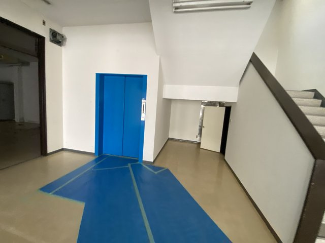 恵那市長島町正家の店舗戸建【設備】エレベーター