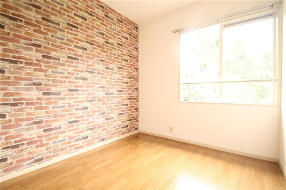 アクセントクロス使用でお洒落な室内に････(部屋により異な