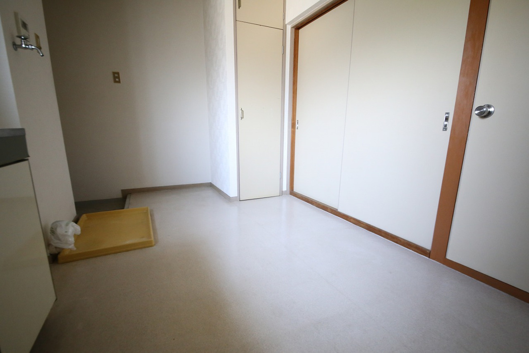 サンハイツ山中【その他】リビング（4）