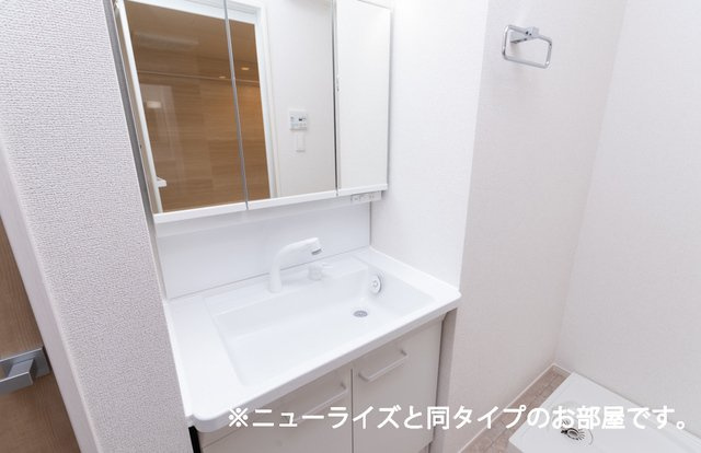 加須市南篠崎のアパート【洗面所】