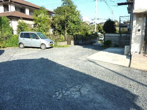 郡司住宅【駐車場】