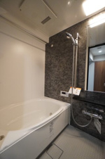 ローヤルシティ川口西【浴室】