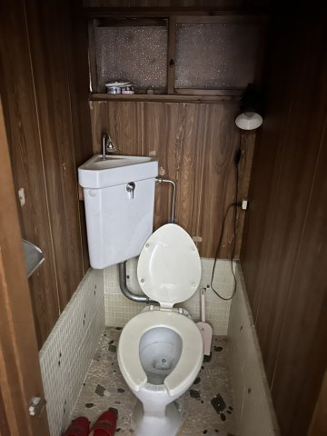 金沢市横山町の中古一戸建【トイレ】