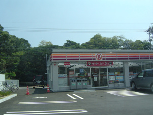 ドラウプニール【周辺】コンビニまで550ｍ