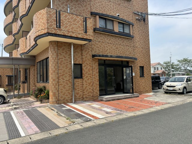 KMSビル1階 店舗・事務所【外観】