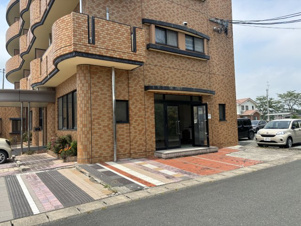 KMSビル1階 店舗・事務所【外観】