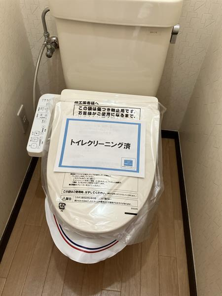 小窓付のトイレです。