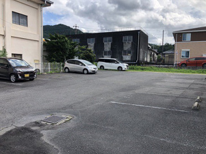 メゾン・ド・フルール【駐車場】