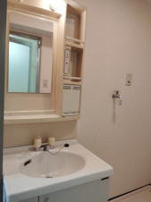 メゾン・ド・フルール【洗面所】