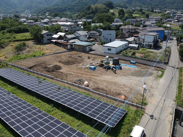 中央市木原　分譲地④【前面道路含む現地写真】