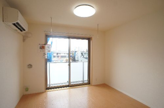 メルシーウィステリア【洋室】