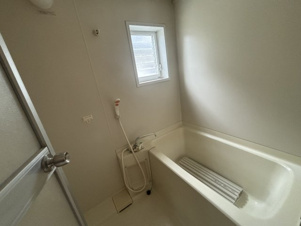 ツインハウス101号室【浴室】