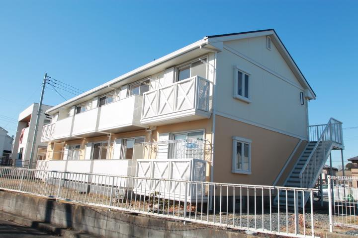 建物の前は公園です。