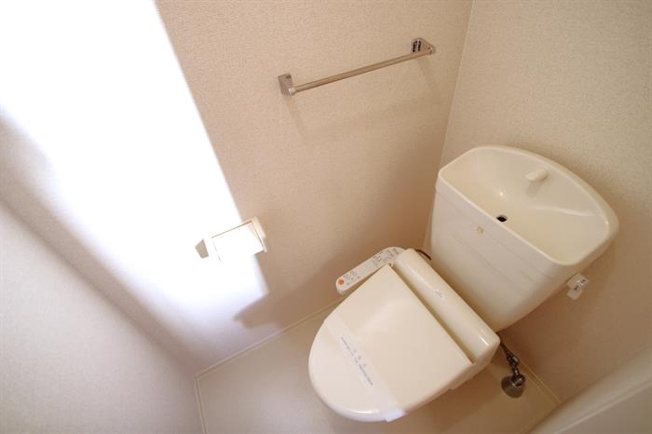 温水洗浄便座付きです