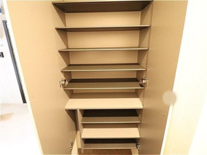 Ｄ－ｒｏｏｍ御茶園【収納】トールタイプの姿見付シューズボックス