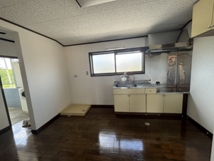 コーポあすなろ【居間・リビング】