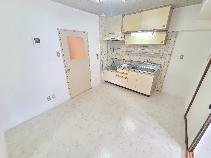 大町アイビーキャッスル【キッチン】