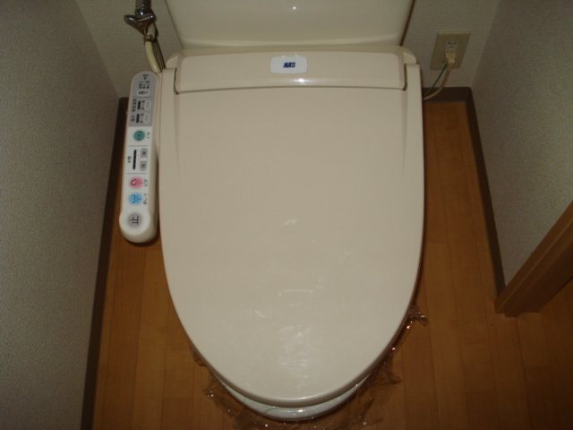 ノーブルコート【トイレ】シャワー付トイレ