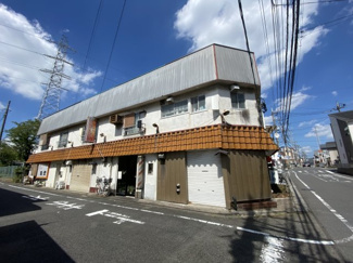 建物の中、一部を所有（賃貸中）です。