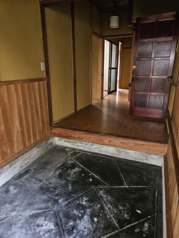 鳥取市本町5丁目中古戸建て【玄関】