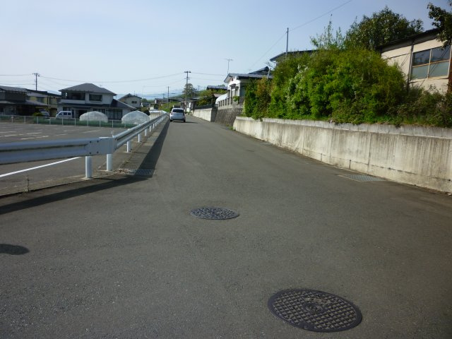 手代森9地割売地【前面道路含む現地写真】