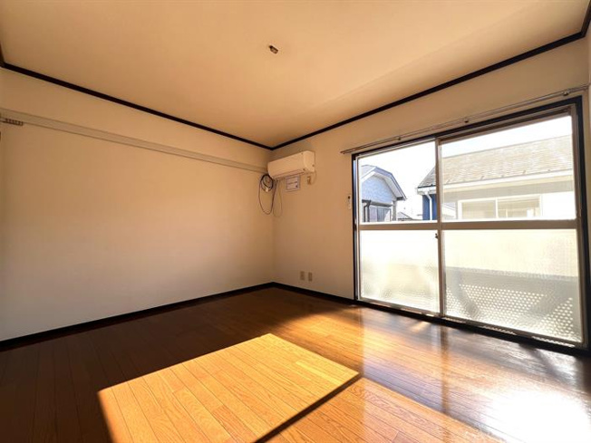 日当たり良好！エアコン付きの部屋になります♪